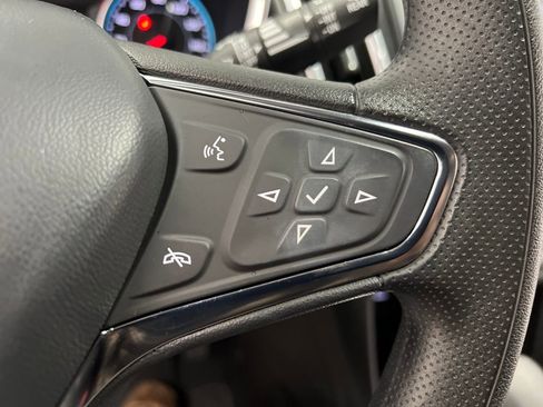 Used 2024 Chevrolet Equinox LT image 39