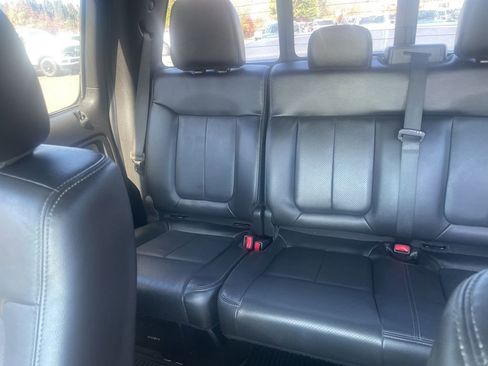 Used 2014 Ford F150 FX4 w/ Equipment Group 402A Luxury image 9
