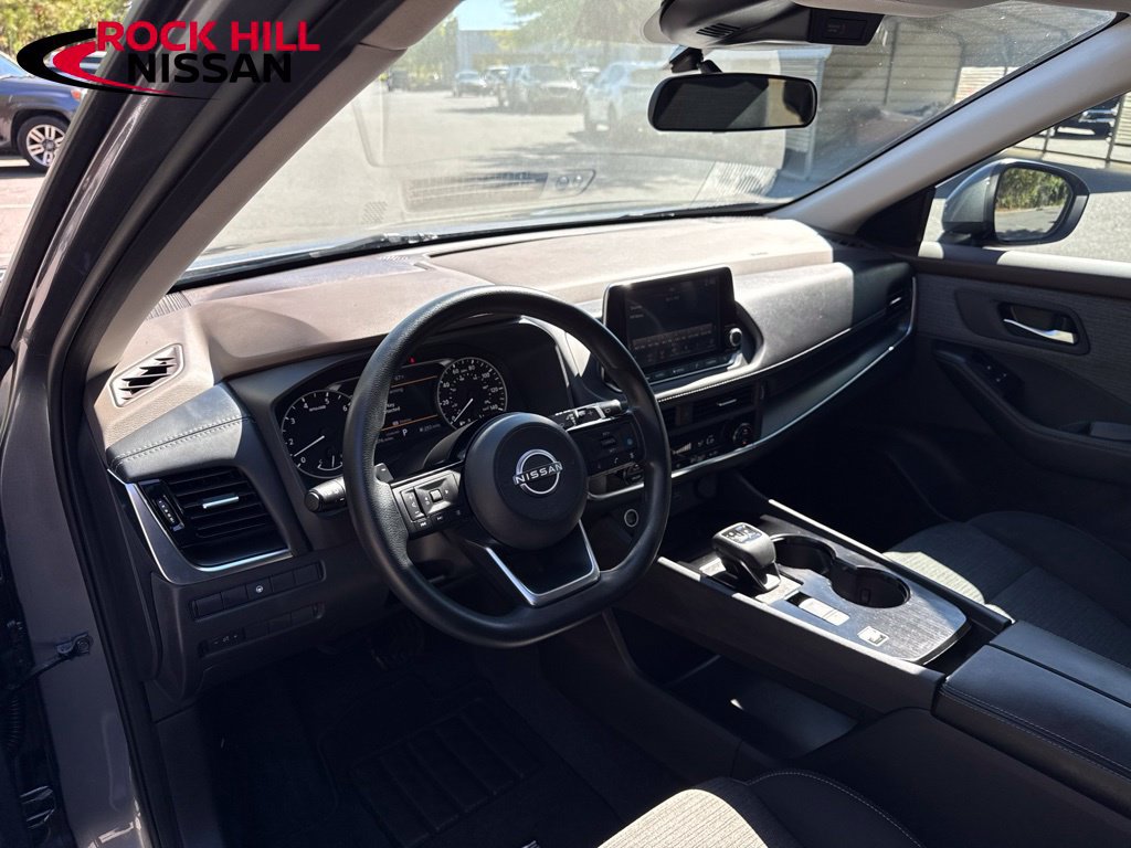 Used 2023 Nissan Rogue SV FWD image 14