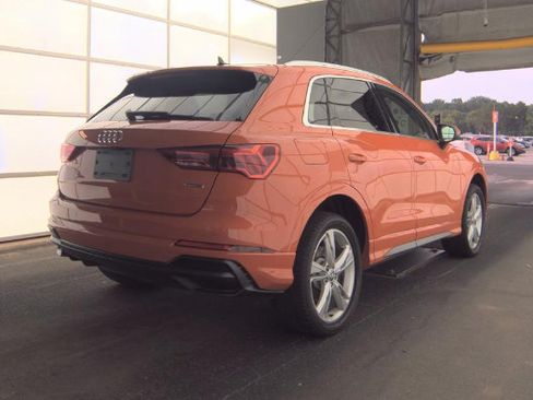 Used 2020 Audi Q3 2.0T Premium Plus w/ Premium Plus Package AWD/4WD image 2