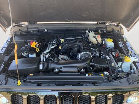 Used 2022 Jeep Wrangler Unlimited Sport AWD/4WD image 12