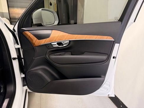 Used 2023 Volvo XC90 B6 Plus w/ Protection Package Premier AWD/4WD image 27