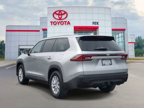 New 2026 Toyota Grand Highlander XLE image 3