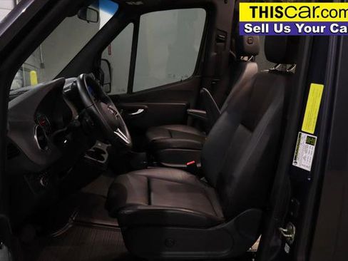 Used 2020 Mercedes-Benz Sprinter 2500 image 17