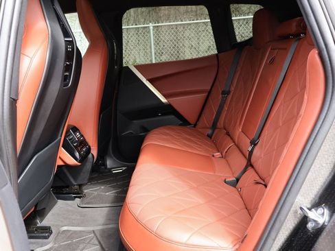 Used 2023 BMW iX xDrive50 w/ Sport Package image 22