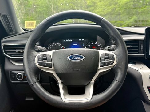 Certified 2023 Ford Explorer XLT w/ Equipment Group 202A AWD/4WD image 41