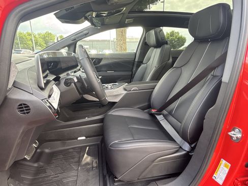 New 2025 Cadillac Optiq Sport 2 w/ LPO, Floor Liner Package image 26