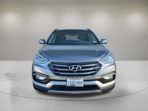 Used 2017 Hyundai Santa Fe Sport FWD image 2