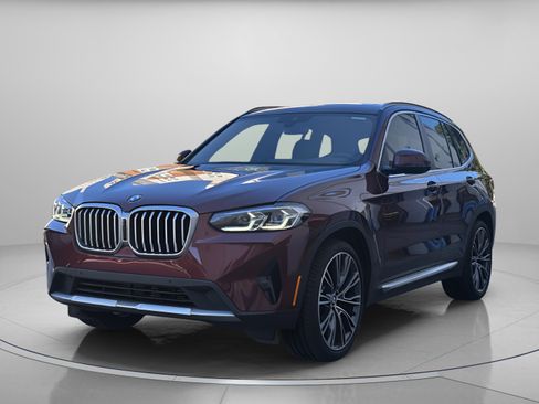 Used 2023 BMW X3 sDrive30i w/ Premium Package image 2