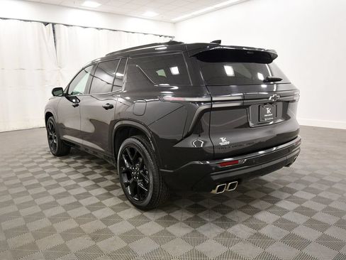 Used 2024 Chevrolet Traverse RS AWD/4WD image 5