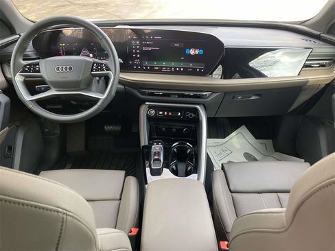 Used 2025 Audi Q5 Premium Plus image 10