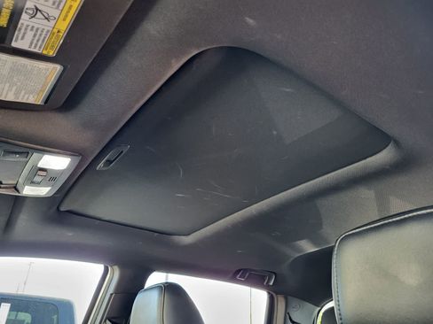 Used 2018 Toyota Tacoma Limited AWD/4WD image 15