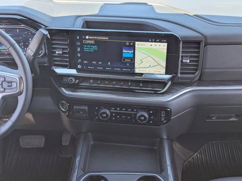 Used 2025 Chevrolet Silverado 2500 LTZ w/ LTZ Plus Package image 17