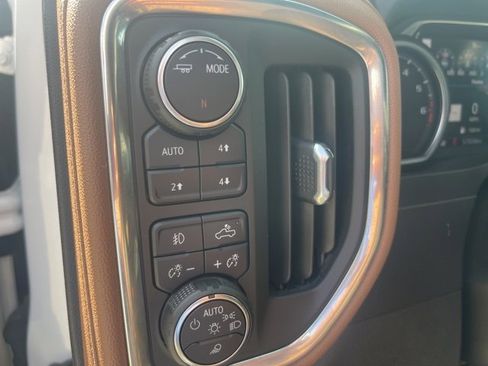 Certified 2022 Chevrolet Silverado 1500 High Country image 22