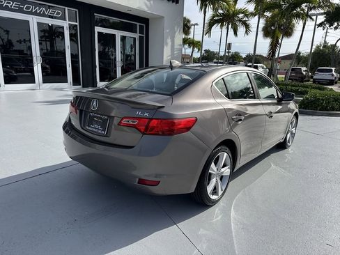 Used 2015 Acura ILX w/ Technology Package FWD image 3
