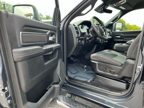 Used 2026 RAM 2500 Big Horn AWD/4WD image 9