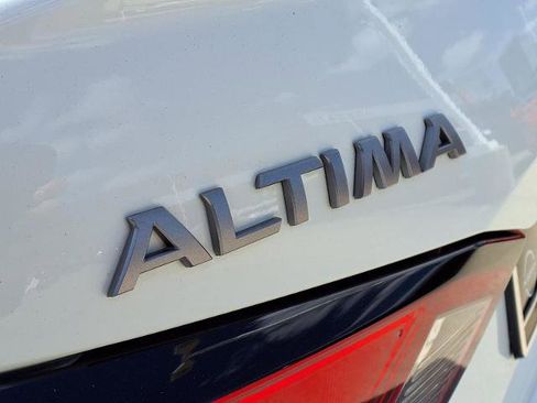 Certified 2025 Nissan Altima 2.5 S image 10