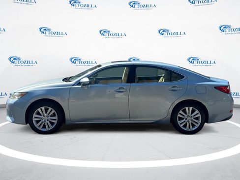 Used 2013 Lexus ES 350 FWD image 2