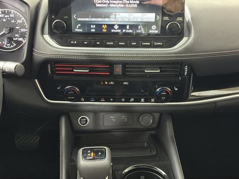 Used 2023 Nissan Rogue SL w/ SL Premium Package FWD image 22