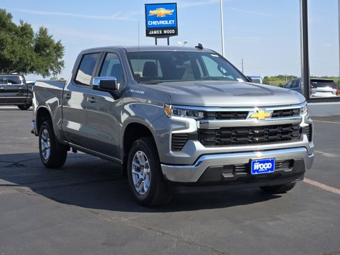 New 2026 Chevrolet Silverado 1500 LT image 2