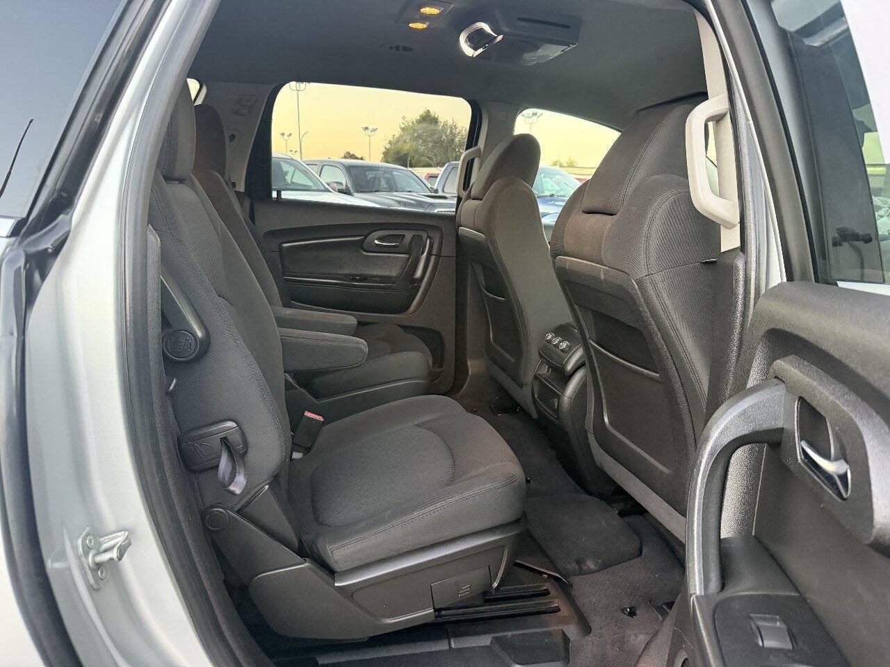 Used 2012 Chevrolet Traverse LT w/ All-Star Edition FWD image 15