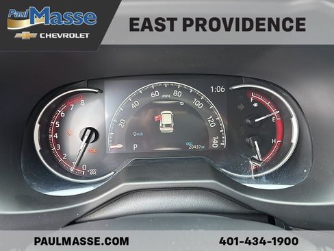 Used 2024 Toyota RAV4 LE AWD/4WD image 10