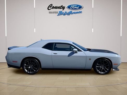 Used 2021 Dodge Challenger R/T Scat Pack RWD image 22