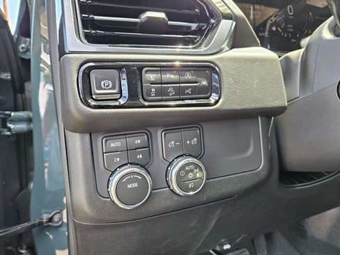 New 2026 GMC Yukon AT4 AWD/4WD image 24
