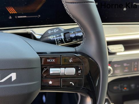 New 2026 Kia Sorento S FWD image 13