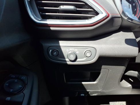 Used 2022 Chevrolet TrailBlazer RS w/ Technology Package AWD/4WD image 13