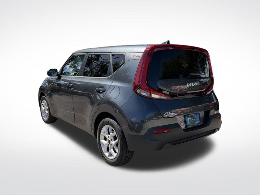 Used 2022 Kia Soul LX w/ Technology Package FWD image 6