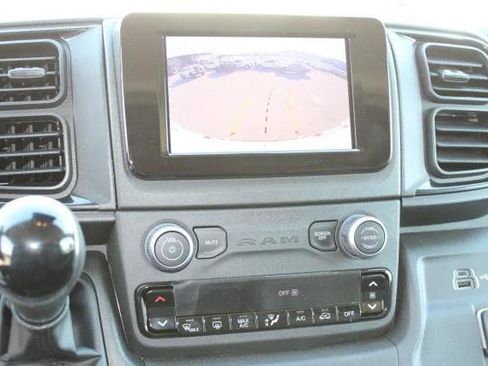 New 2025 RAM ProMaster 2500 w/ Convenience Group FWD image 34