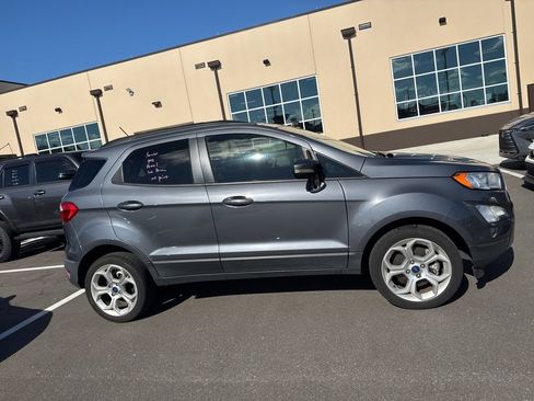 Used 2021 Ford EcoSport SE w/ SE Convenience Package image 2