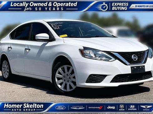 Used 2017 Nissan Sentra S FWD image 1
