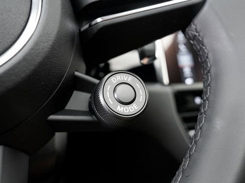 New 2026 Porsche Macan S image 16