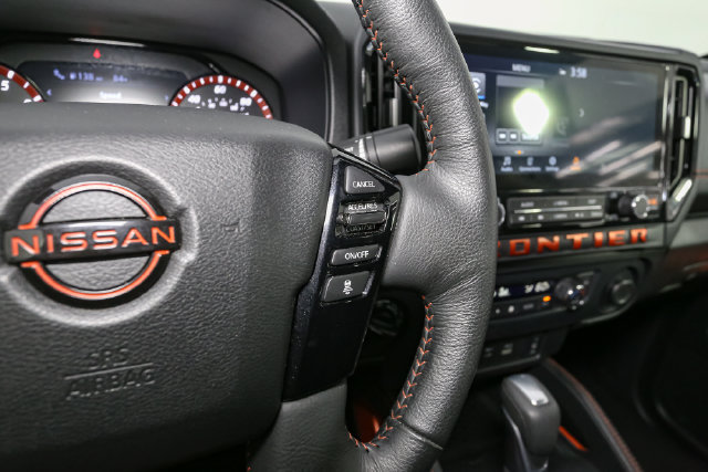 Used 2026 Nissan Frontier PRO-4X AWD/4WD image 27