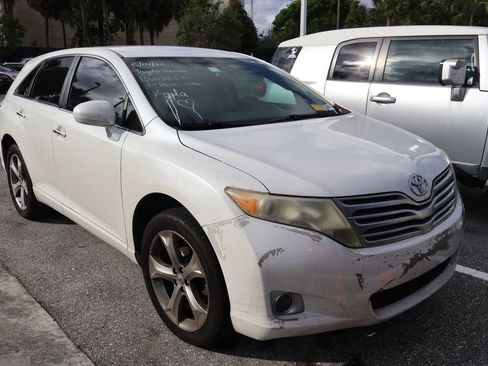Used 2011 Toyota Venza w/ Premium Pkg #2 FWD image 5