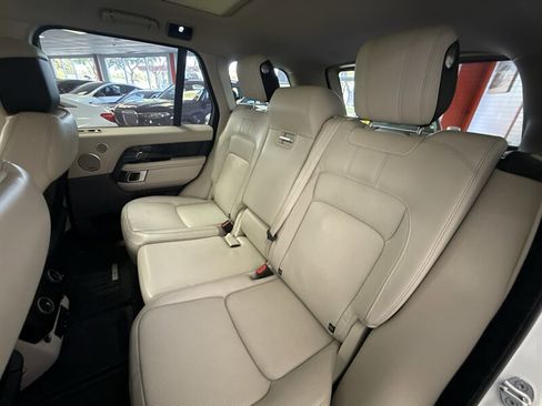 Used 2020 Land Rover Range Rover HSE AWD/4WD image 23