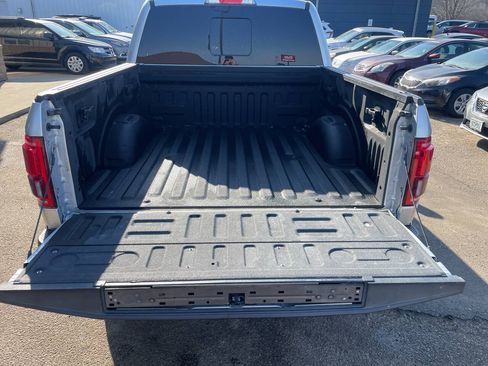 Used 2016 Ford F150 Platinum w/ Equipment Group 701A Luxury AWD/4WD image 10