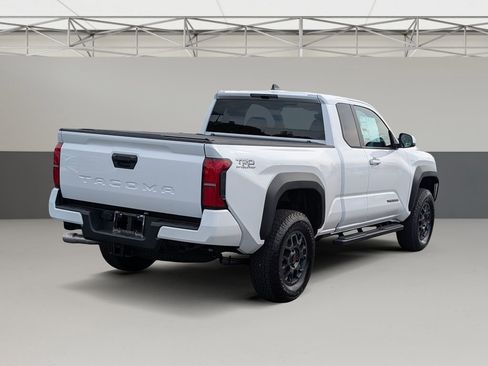 New 2026 Toyota Tacoma 2WD Xtracab image 5
