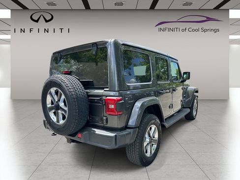 Used 2022 Jeep Wrangler Unlimited Sahara w/ Dual Top Group AWD/4WD image 7