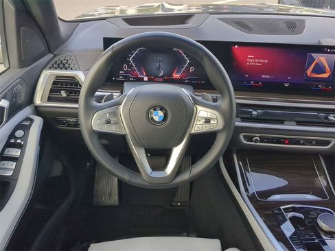 Certified 2023 BMW X7 xDrive40i w/ Parking Assistance Package image 17