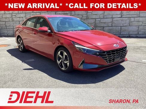 Used 2022 Hyundai Elantra SEL w/ Convenience + Premium Package FWD image 1