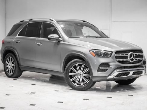 Used 2025 Mercedes-Benz GLE 450e 4MATIC image 1