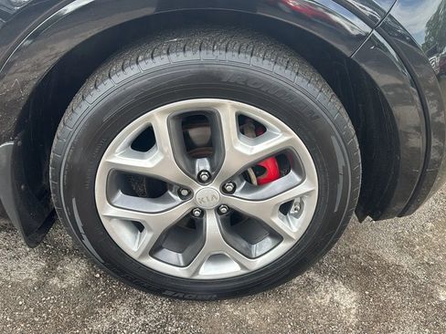 Used 2017 Kia Sorento SX FWD image 40