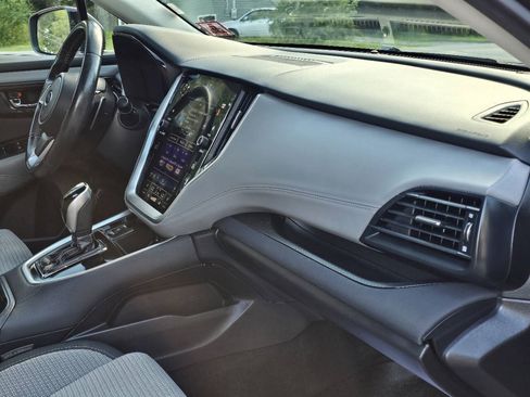 Used 2020 Subaru Outback Premium AWD/4WD image 24