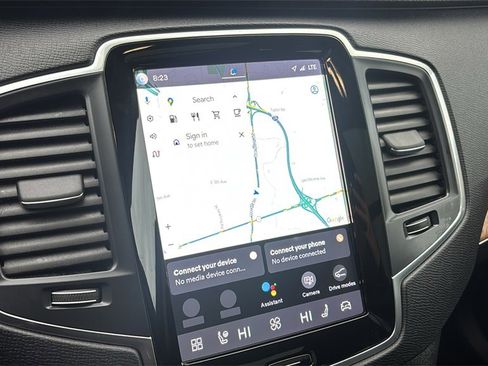 Certified 2023 Volvo XC90 B6 Core w/ Climate Package image 20