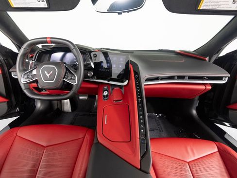 Used 2023 Chevrolet Corvette Stingray Premium Cpe w/ Z51 Performance Package RWD image 38