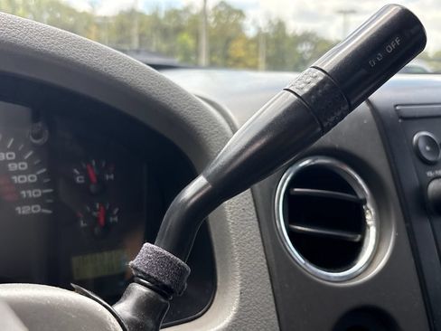 Used 2006 Ford F150 2WD Regular Cab image 24