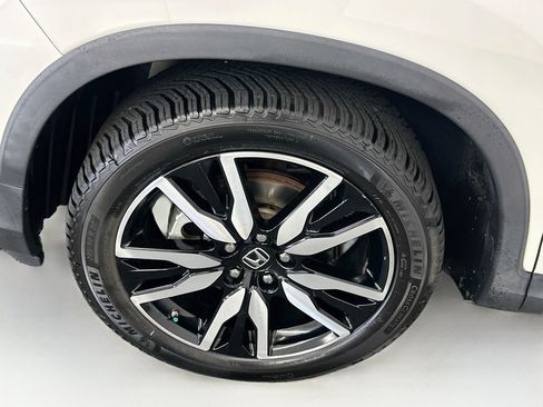 Used 2019 Honda Pilot Touring image 37